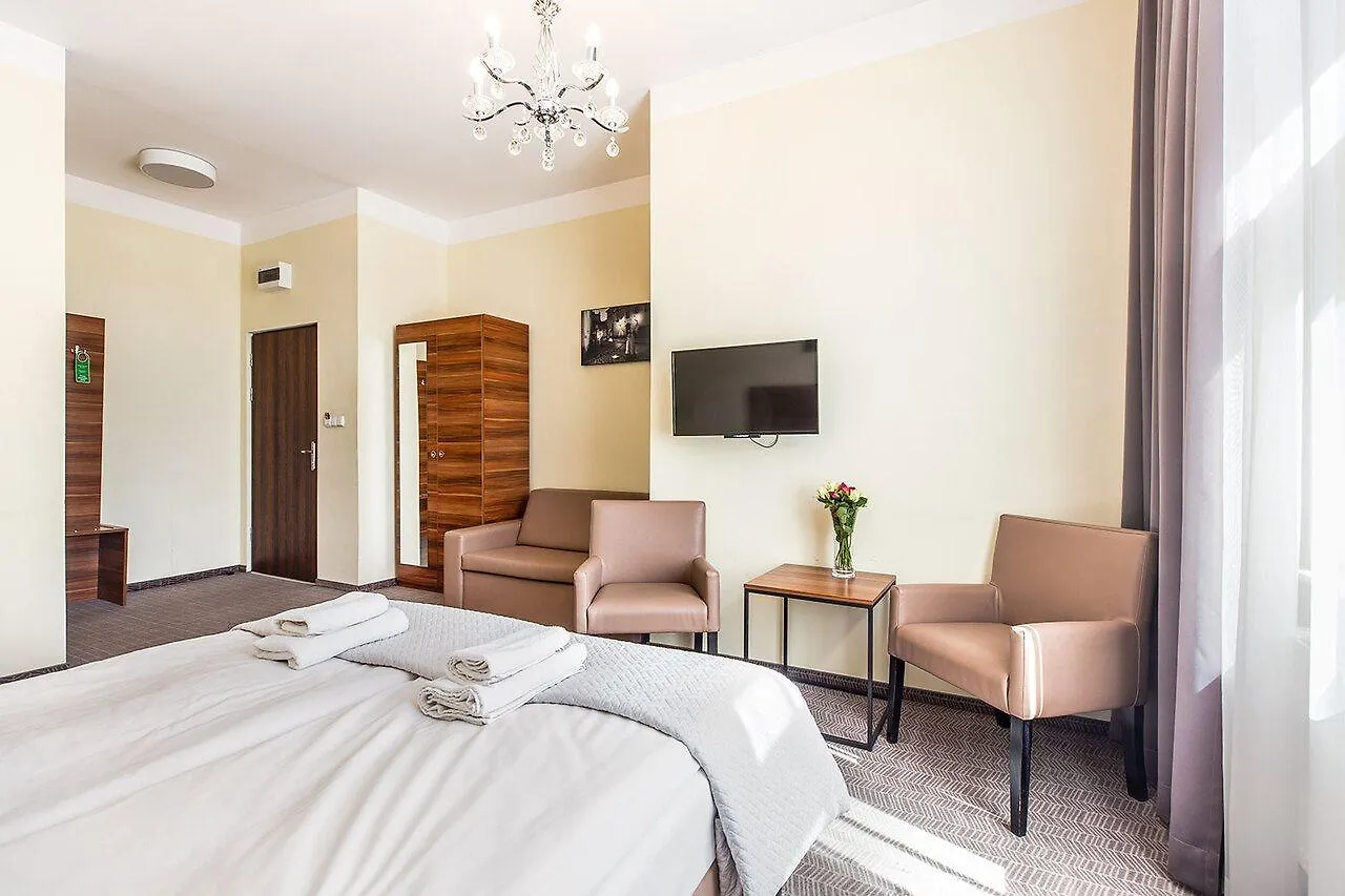 Aparthotel Old Town Krasków 3*,  Πολωνία