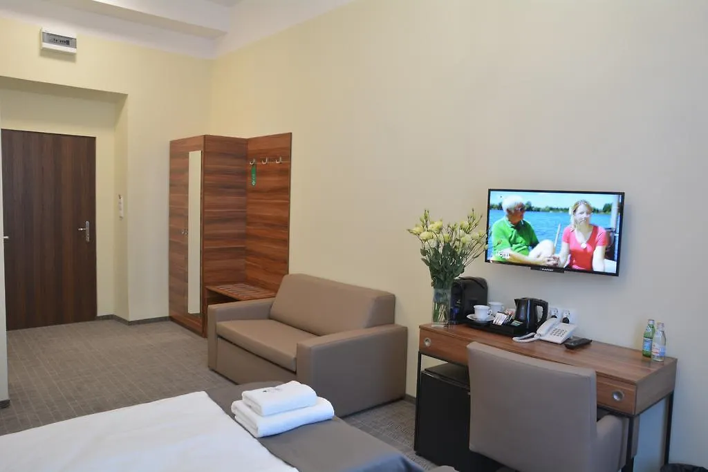 Aparthotel Old Town Krasków 3*,