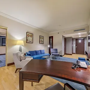 Intercontinental By Ihg Hotel Warszawa