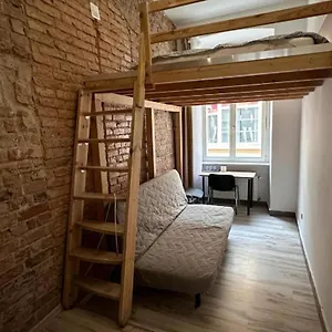 Apartment Golebia 4