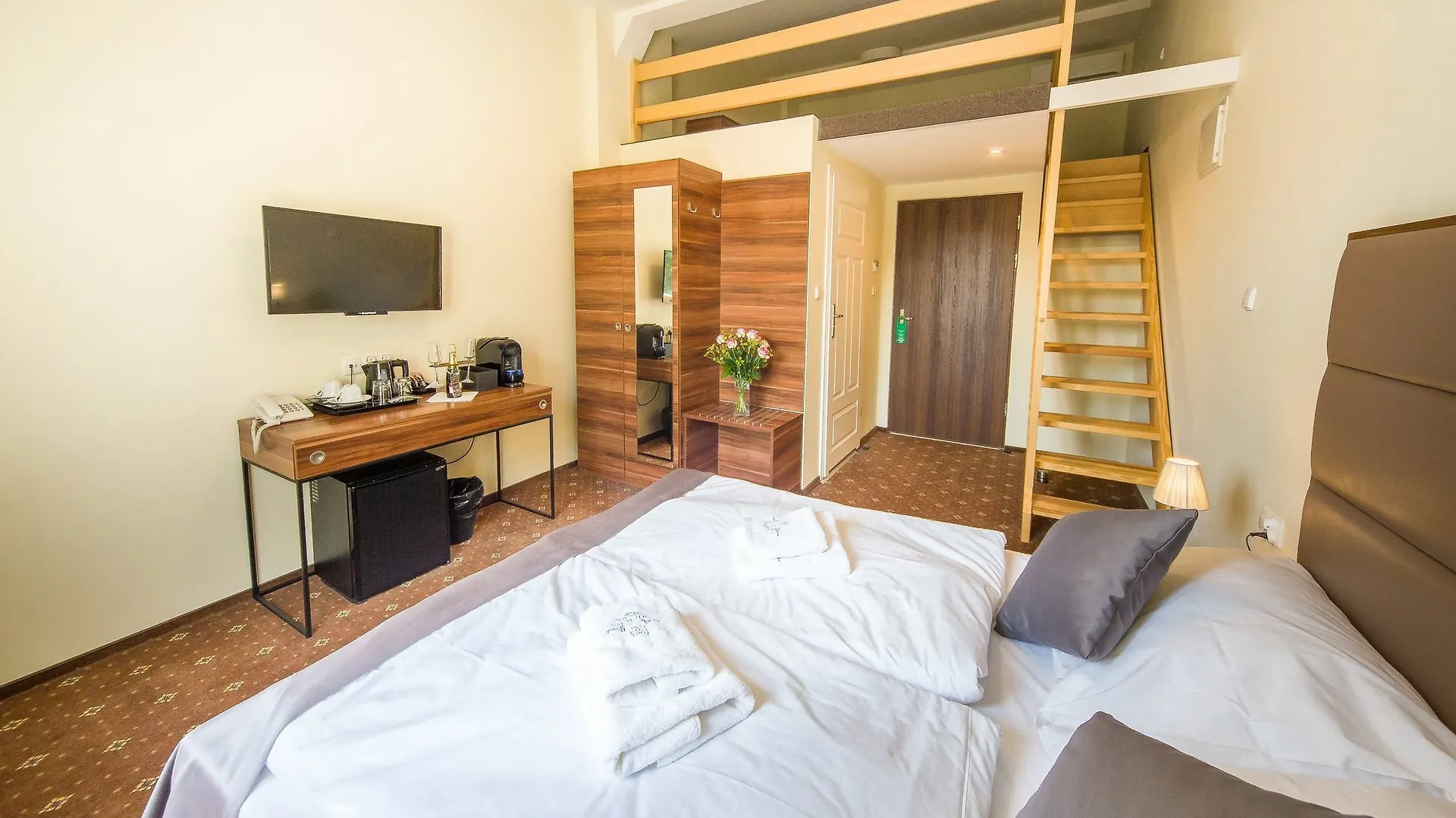 Aparthotel Old Town Краков