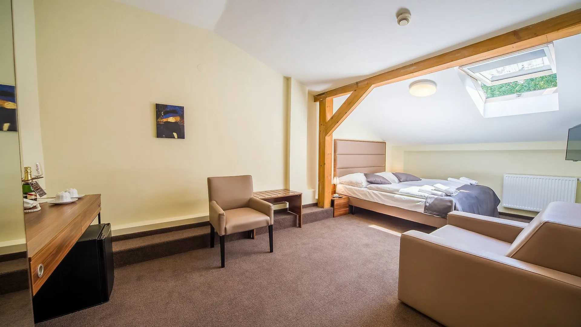 Aparthotel Old Town Краков